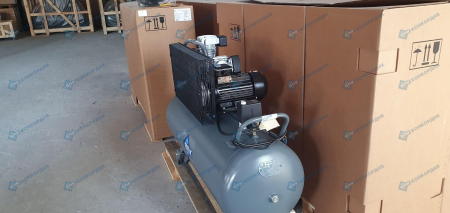 Поршневой компрессор Remeza СБ4/С-200.LB40 фото